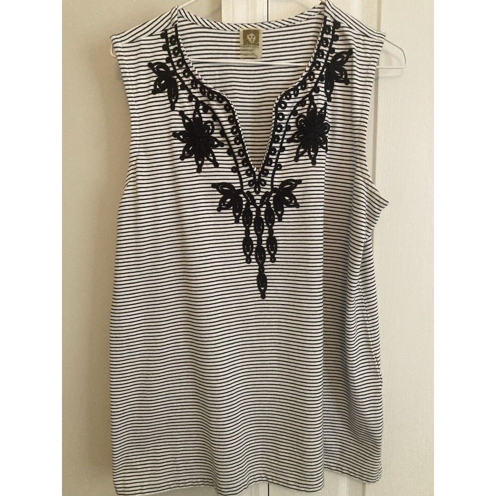 Ann Klein tank top v-neck size XL
